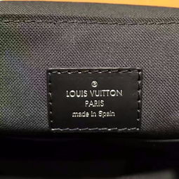 頂級(jí)原單 專柜爆款男包 進(jìn)口全牛皮真空電鍍24k五金 男士斜挎包 精致做工