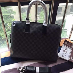 l 原單搭配進口小牛皮男包 男士純鋼拉鏈手提多用休閑公文包